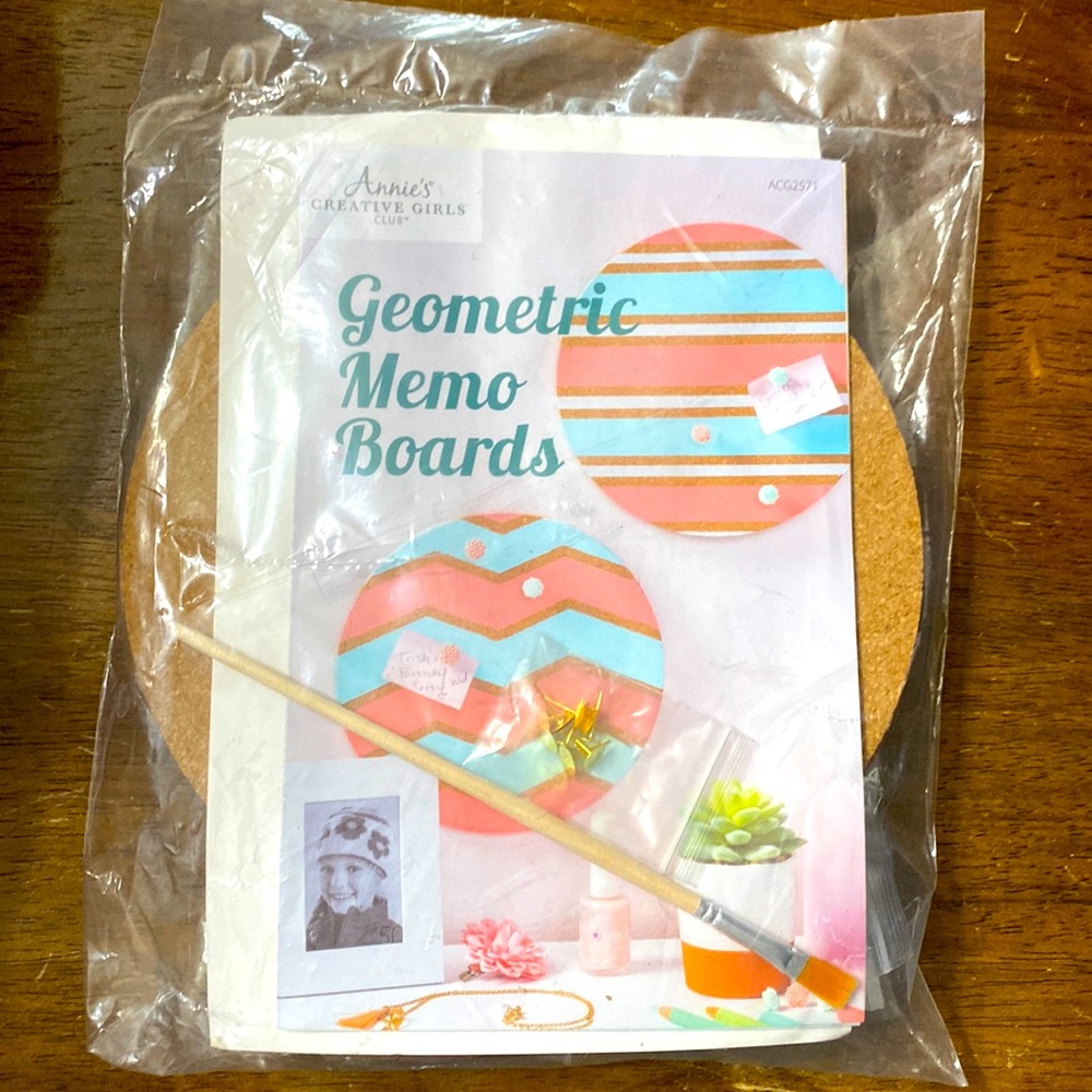 NEW Geometric Memo Boards Craft Kit